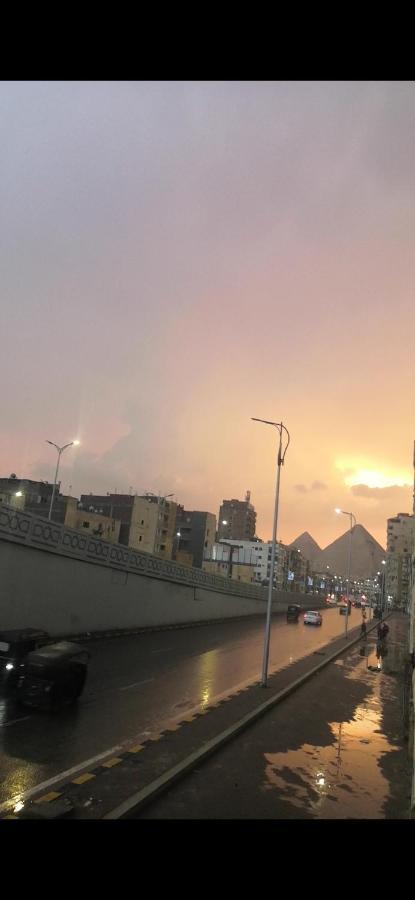 Pyramids Road Guest House Cozy Rooms And Rooftop Breakfast With The Pyramids View Nazlet el-Sisi Экстерьер фото
