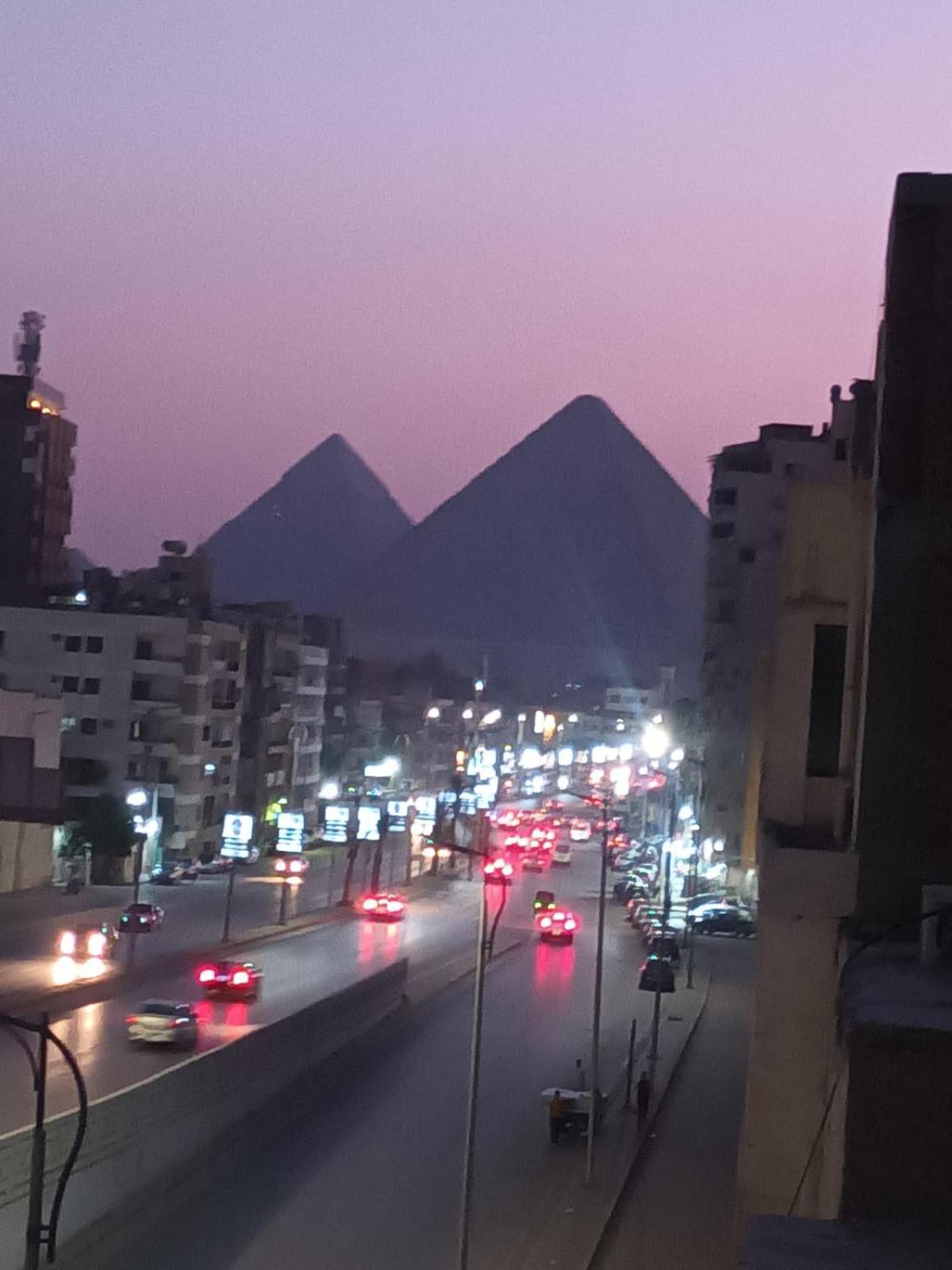 Pyramids Road Guest House Cozy Rooms And Rooftop Breakfast With The Pyramids View Nazlet el-Sisi Экстерьер фото